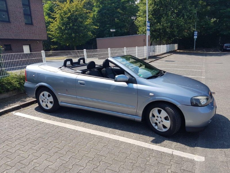 Opel Astra G Cabriolet 1,8 (3).jpg