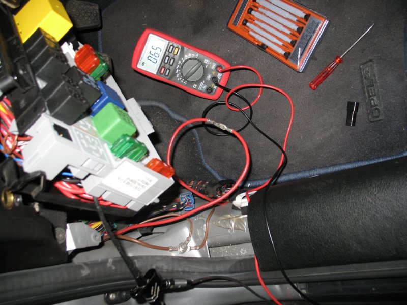 20100416-Reparatur Dach Astra G 01.jpg